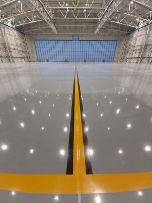 Új hangár Ferihegyen – Sto műgyanta padlóburkolattal – 8000 m2