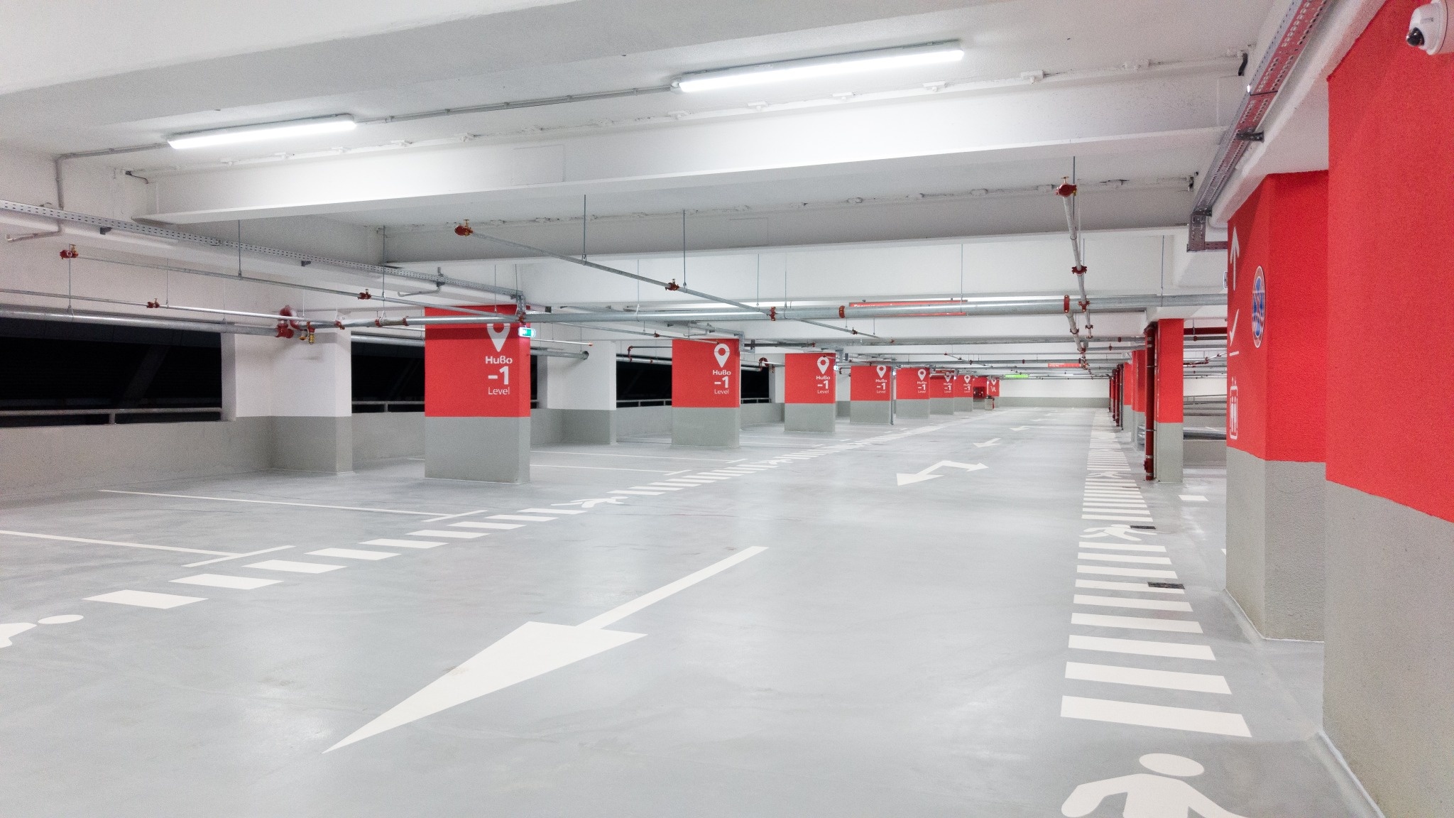 Sofia Airport Terminal 2 parkolóház padlóbevonat